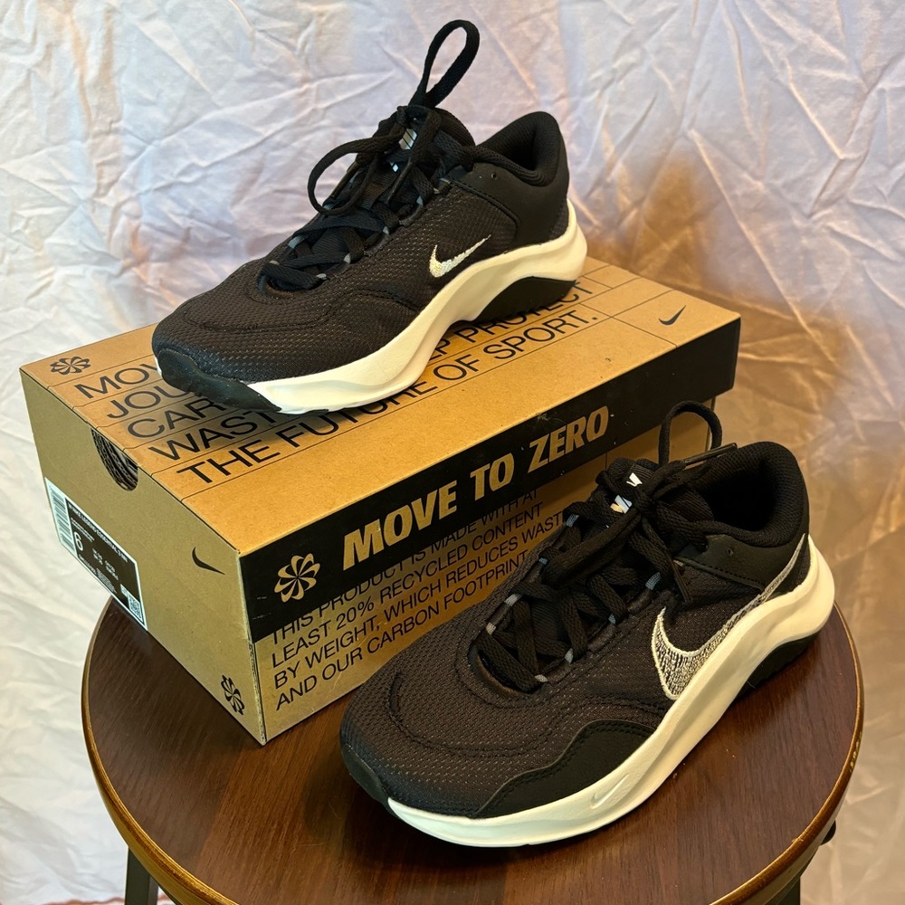 Woman’s Nike Legend Essential 3 shoes